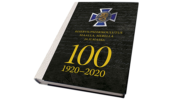 RUK 100 -kirjan kansi