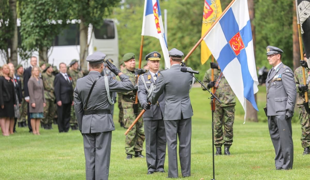 Maavoimien uusi komentaja: Yleinen asevelvollisuus toimii 