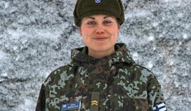 Voluntary military service for women