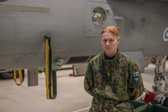 Kersantti Aleksi Ruoranen aikoo hakeutua upseerin uralle lentotekniikan pariin.