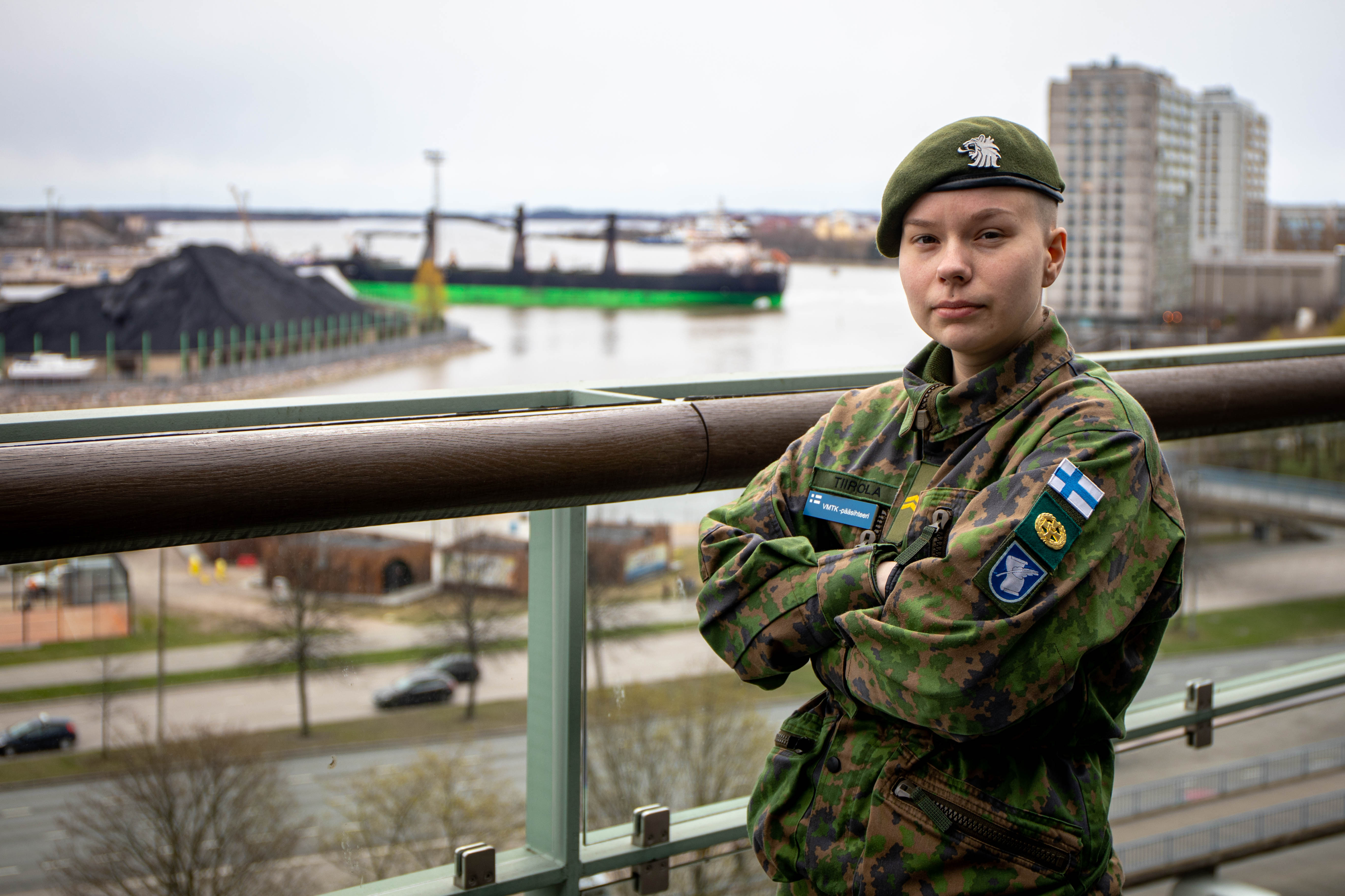 Alikersantti Josefiina Tiirola avaa kokemuksiaan palvelustehtävässä pääsihteerinä